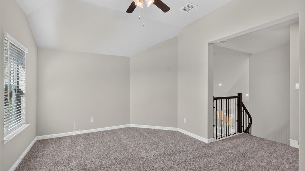 Representative unfurnished interior of a home built from the Valley Spring by D.R. Horton in Lakeview Pointe, Midlothian (Image 25).