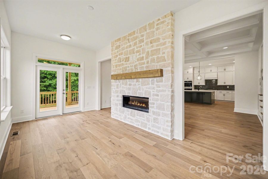 Spacious, unfurnished interior of a new home in Shepherds Trace, Clover (Image 27).