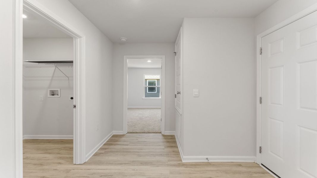 Spacious, unfurnished interior of a new home in Hodges Bayou Plantation, Panama City (Image 18).