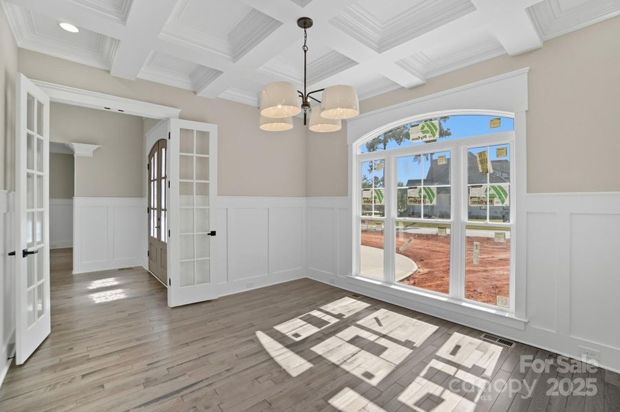 Spacious, unfurnished interior of a new home in , York (Image 18).