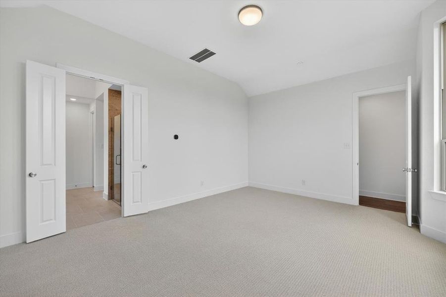 Spacious, unfurnished interior of a new home in Wildflower Ranch, Dish (Image 18).