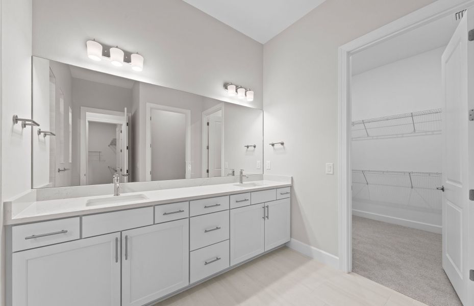 Furnished interior view inside a new home in Del Webb Oak Creek, North Fort Myers (Image 6).