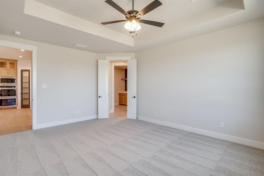 Spacious, unfurnished interior of a new home in Waterfall Ranch Estates, Waxahachie (Image 35).