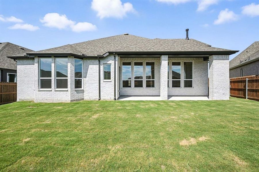 Front exterior of a new home in Thompson Farms: 60ft. lots, Van Alstyne, TX, highlighting curb appeal (Image 1). Front exterior of a new home in Thompson Farms: 60ft. lots, Van Alstyne, TX, highlighting curb appeal (Image 1).