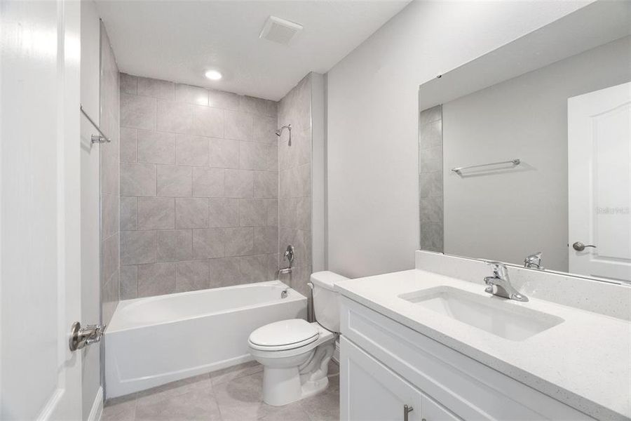 Furnished interior view inside a new home in , Kissimmee (Image 11).