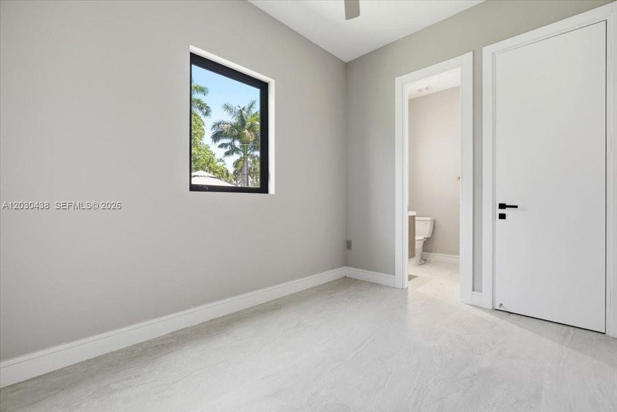 Spacious, unfurnished interior of a new home in , Hollywood (Image 43).