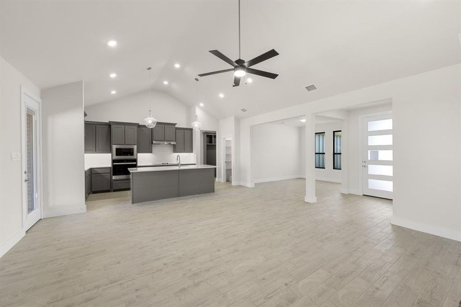 2361 Oak Knoll- Kitchen-1