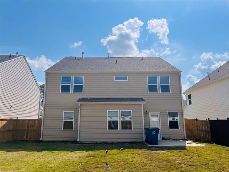 Exterior details and patio area of a home in , Auburn (Image 3).