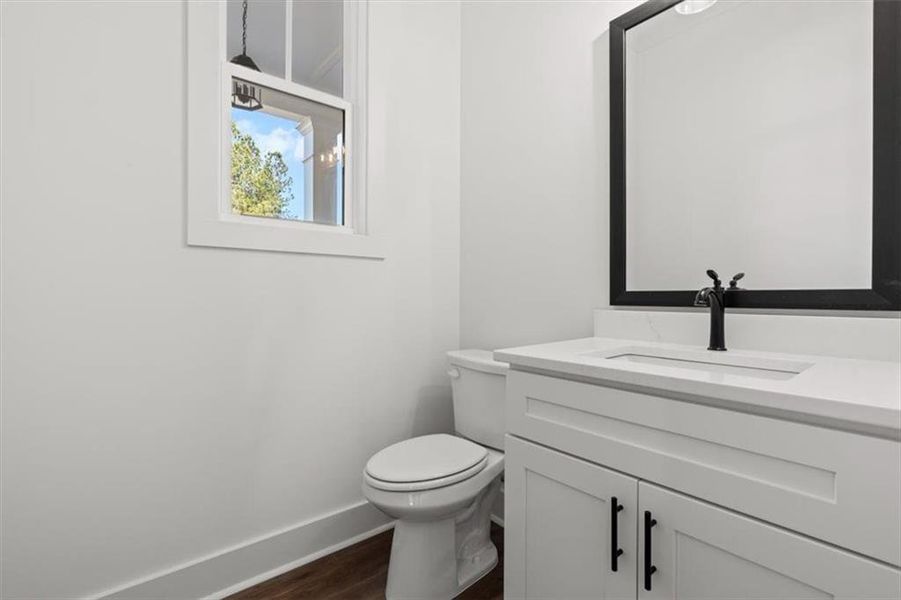 Furnished interior view inside a new home in , Waleska (Image 5).