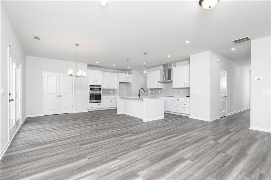 Spacious, unfurnished interior of a new home in Rhodes Glen, Lawrenceville (Image 31).