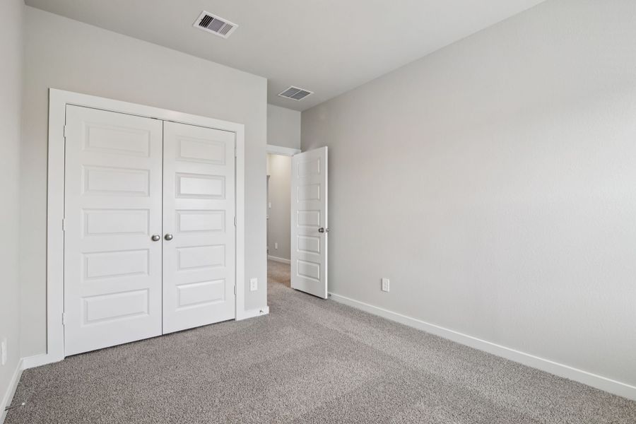 Spacious, unfurnished interior of a new home in Pinewood Trails - City Series, Atascocita (Image 19).