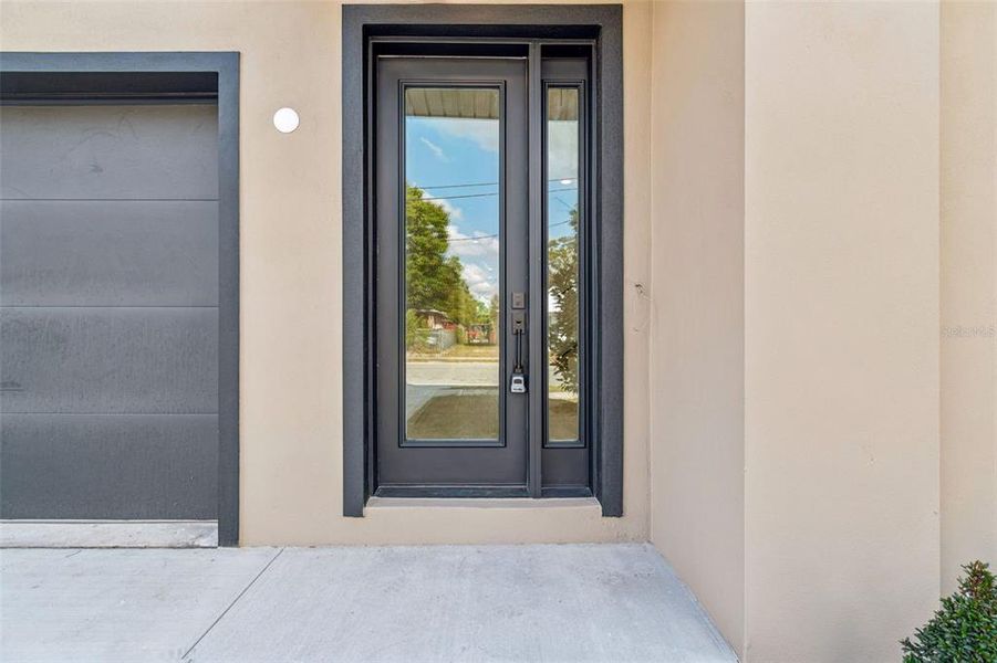 Exterior details and patio area of a home in , Tampa (Image 40).