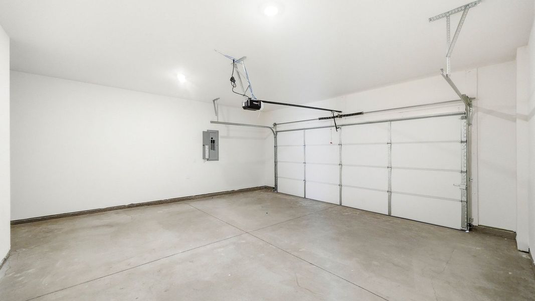 Spacious, unfurnished interior of a new home in Fieldcrest Acres, Blountville (Image 14). Spacious, unfurnished interior of a new home in Fieldcrest Acres, Blountville (Image 14).