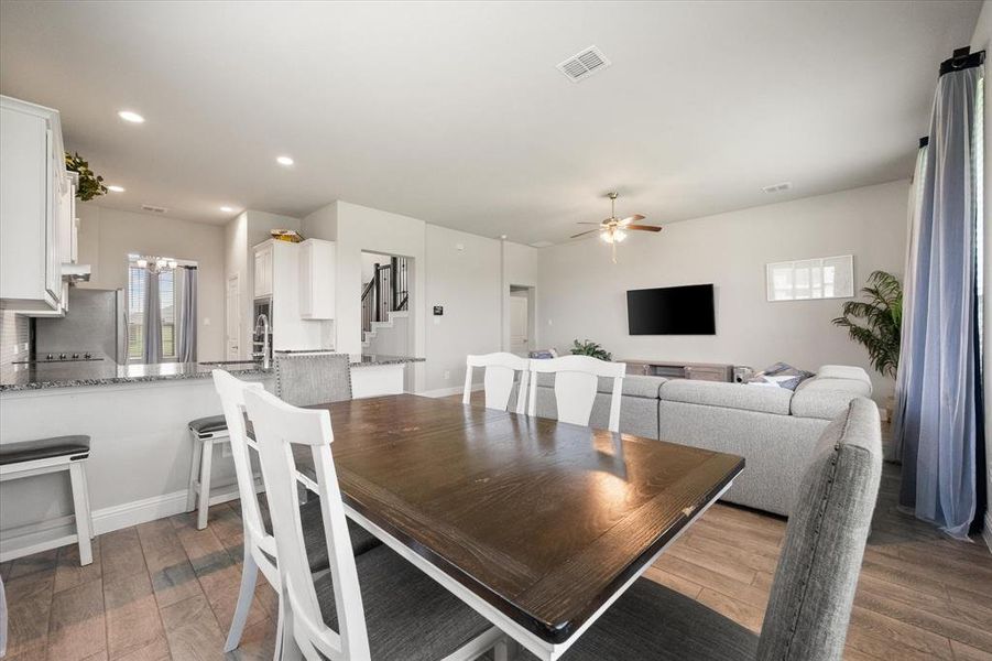 Furnished interior view inside a new home in Dove Creek, Midlothian (Image 27).