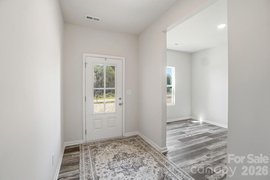 Spacious, unfurnished interior of a new home in , Lincolnton (Image 27).