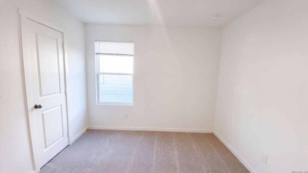 Spacious, unfurnished interior of a new home in Landon Ridge, San Antonio (Image 33).