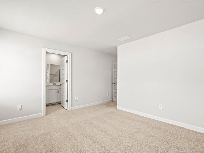 Spacious, unfurnished interior of a new home in Valentine Townes, Greer (Image 9).