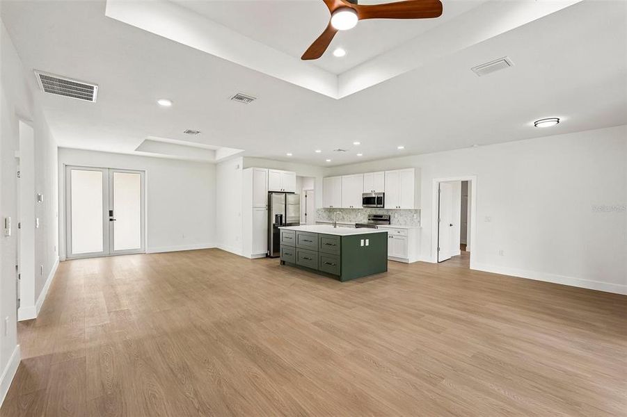 Spacious, unfurnished interior of a new home in , North Port (Image 26).