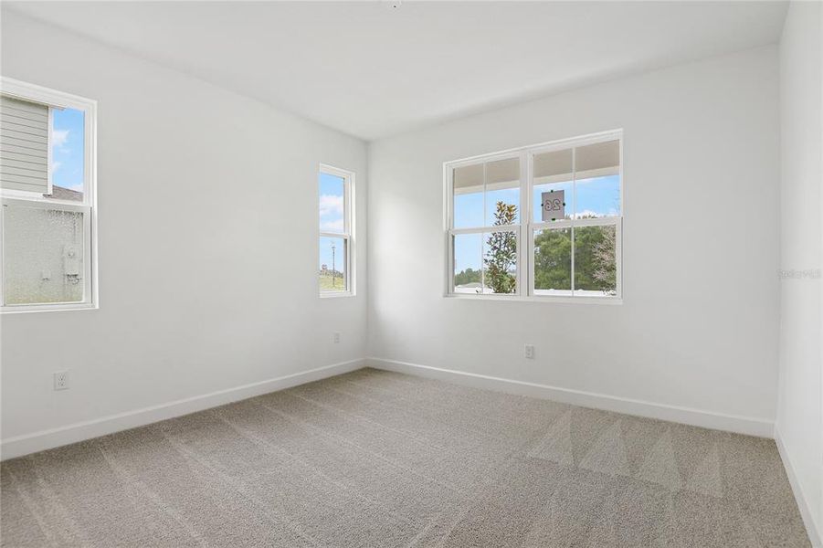 Spacious, unfurnished interior of a new home in Seasons at Wekiva Ridge, Mount Dora (Image 16).