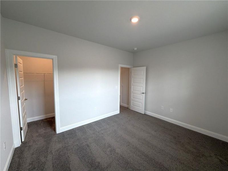 Spacious, unfurnished interior of a new home in Tuscany Hills, Douglasville (Image 26).
