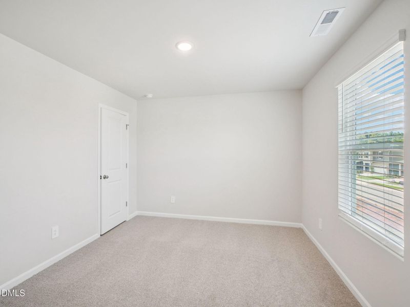 23-web-or-mls-Raleigh - River Glen - 636