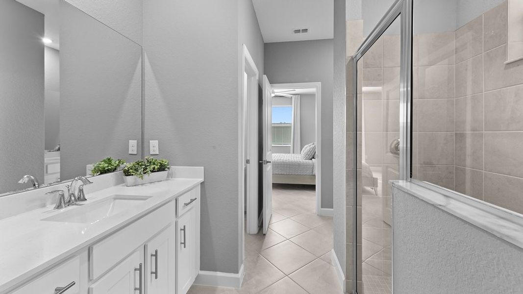 9282 Queen Owners Bath 1of2 11 6 25 9282 Queen Owners Bath 1of2 11 6 25