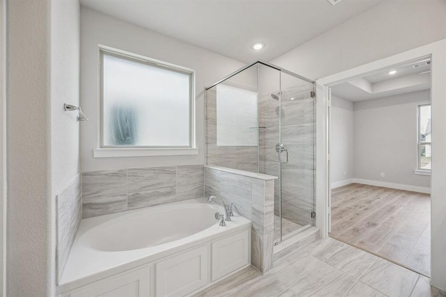 Furnished interior view inside a new home in Dove Hollow, Waxahachie (Image 5). Furnished interior view inside a new home in Dove Hollow, Waxahachie (Image 5).