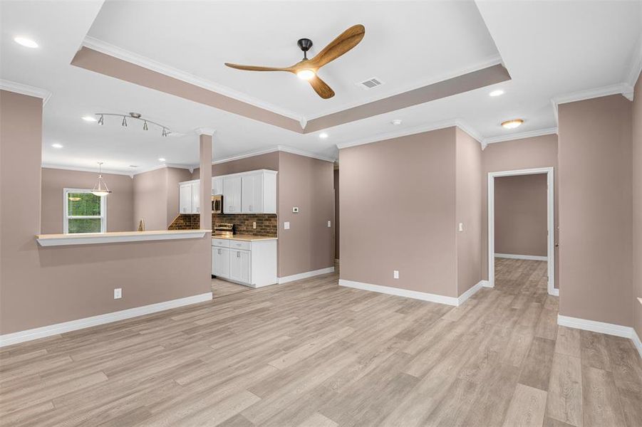 Spacious, unfurnished interior of a new home in , Corsicana (Image 28).