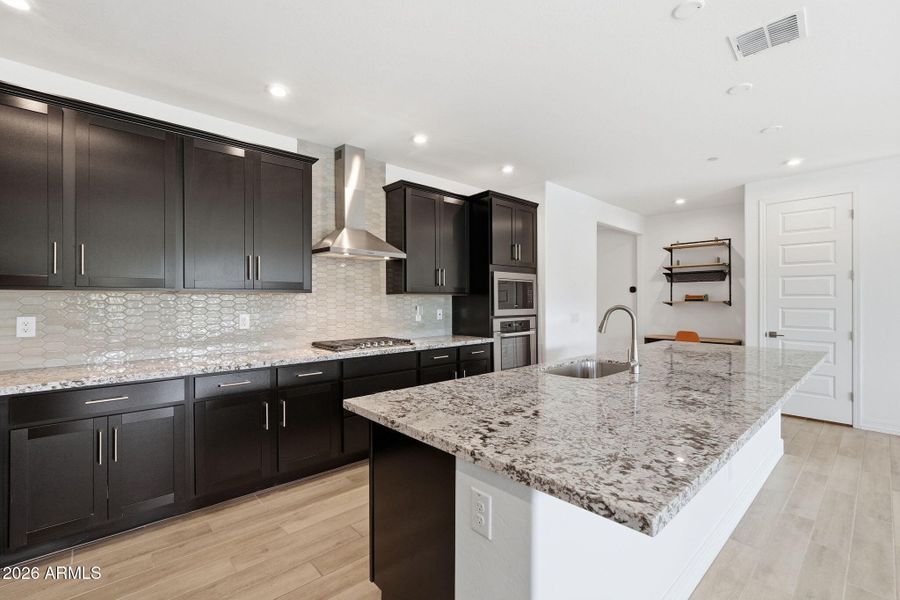 ListerPros_020 (2) ListerPros_020 (2)