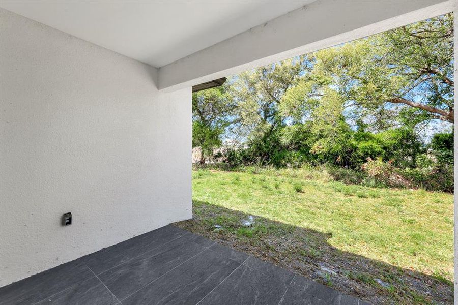 Exterior details and patio area of a home in , Lehigh Acres (Image 3).