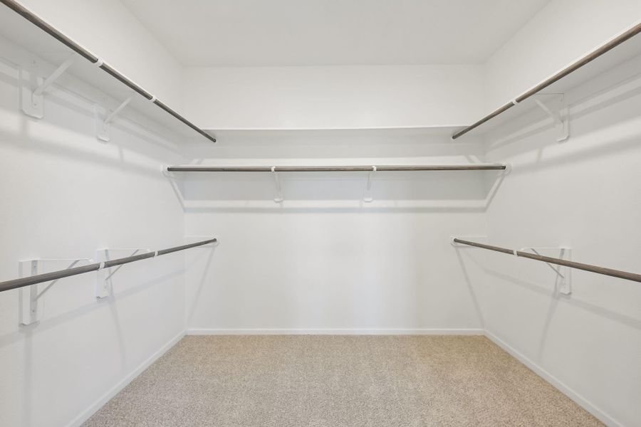 Spacious, unfurnished interior of a new home in Heights of Barbers Hill, Baytown (Image 24).
