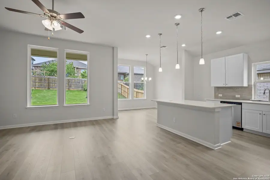 Spacious, unfurnished interior of a new home in Comanche Ridge, San Antonio (Image 13). Spacious, unfurnished interior of a new home in Comanche Ridge, San Antonio (Image 13).