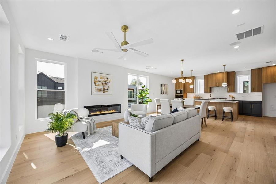 Furnished interior view inside a new home in , Dallas (Image 10). Furnished interior view inside a new home in , Dallas (Image 10).