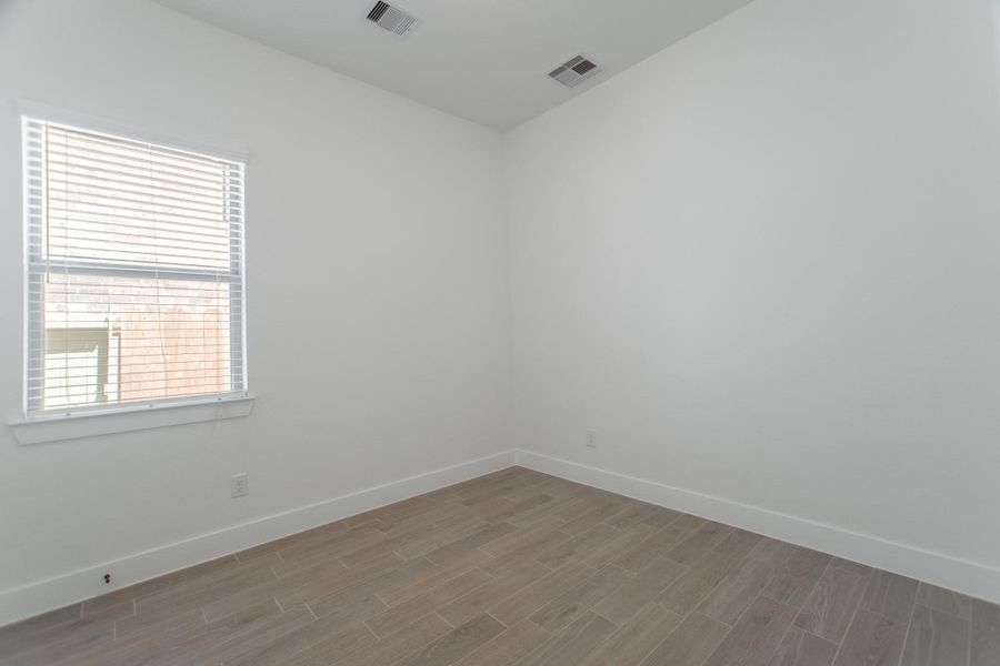 Spacious, unfurnished interior of a new home in , Conroe (Image 25). Spacious, unfurnished interior of a new home in , Conroe (Image 25).