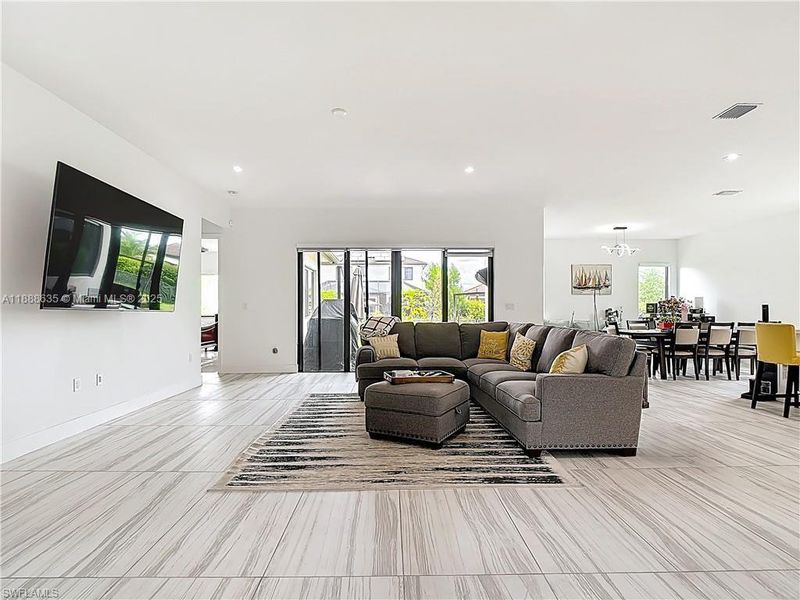 Image 18 of a home in . Image 18 of a home in .