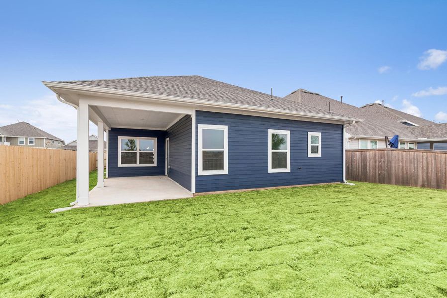 The Oakshire II- Rear Covered Patio and Rear Yard