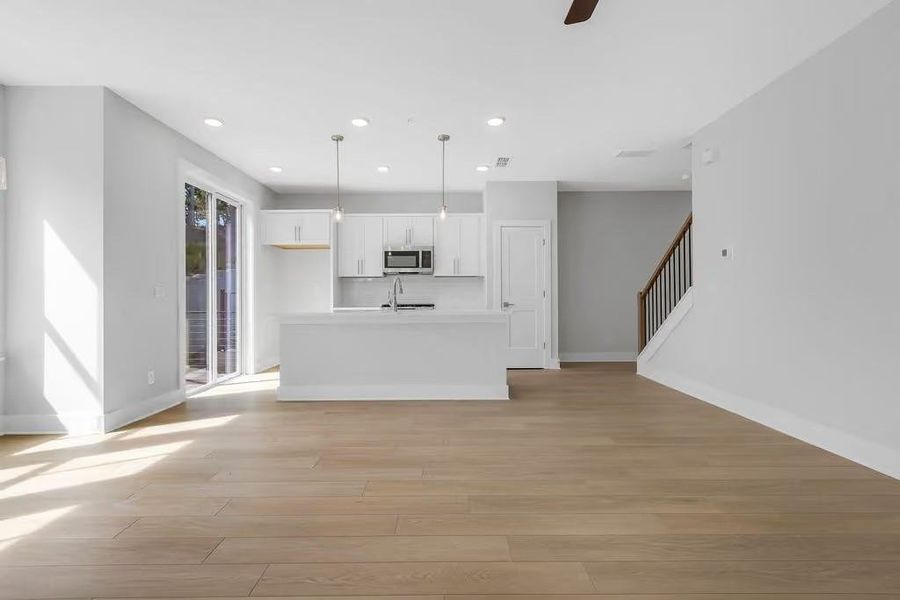 Spacious, unfurnished interior of a new home in Echo Park, Suwanee (Image 16). Spacious, unfurnished interior of a new home in Echo Park, Suwanee (Image 16).