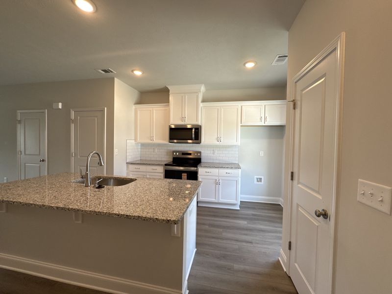 Furnished interior view inside a new home in Caroleton Townhomes, Grovetown (Image 8).