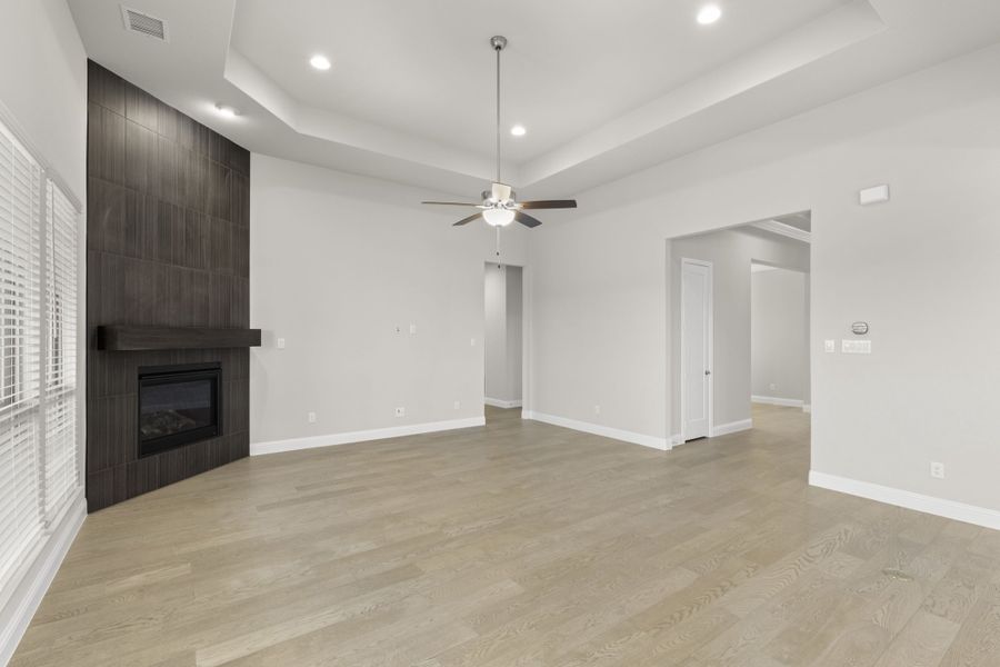 Representative unfurnished interior of a home built from the Carlow by Windsor Homes in Ridge Pointe Estates, McLendon-Chisholm (Image 23).