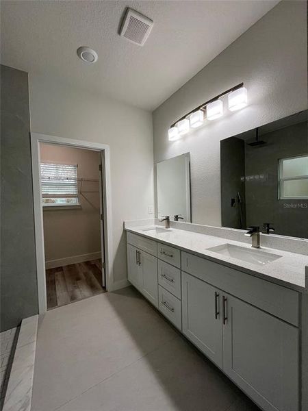 Furnished interior view inside a new home in , Citrus Springs (Image 4).