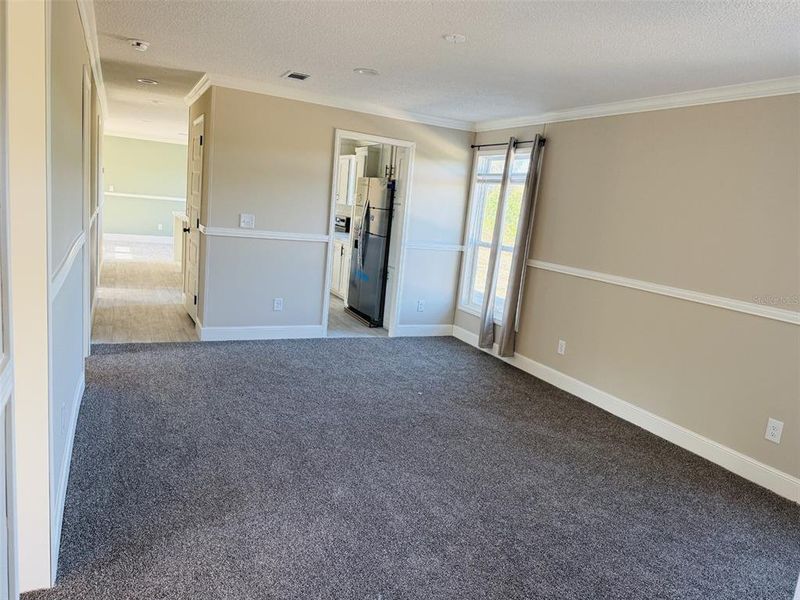 Spacious, unfurnished interior of a new home in , Live Oak (Image 8).