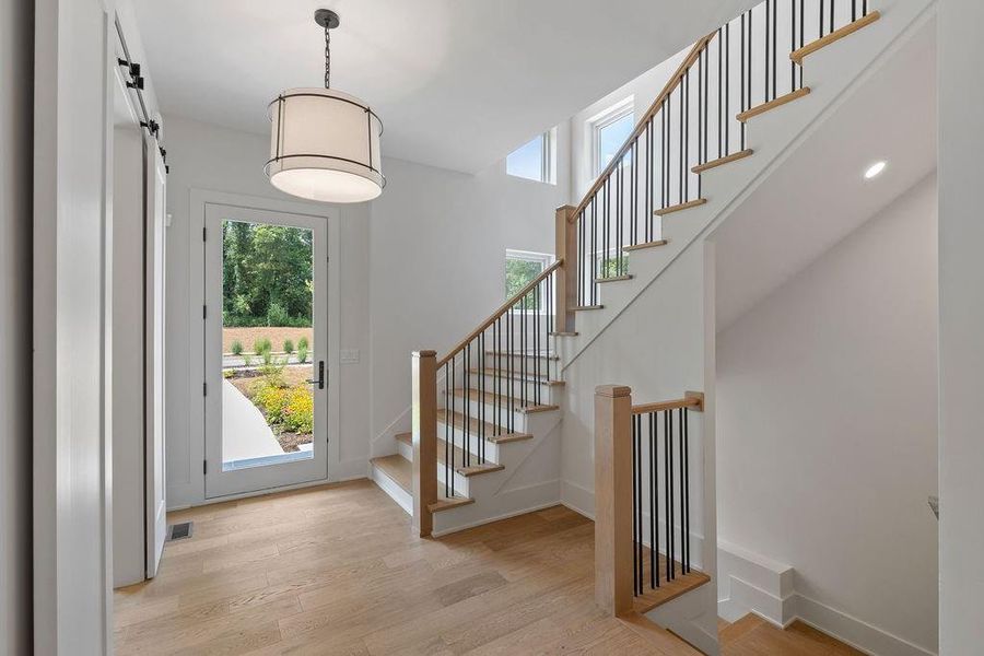 Spacious, unfurnished interior of a new home in Aster, Roswell (Image 85).