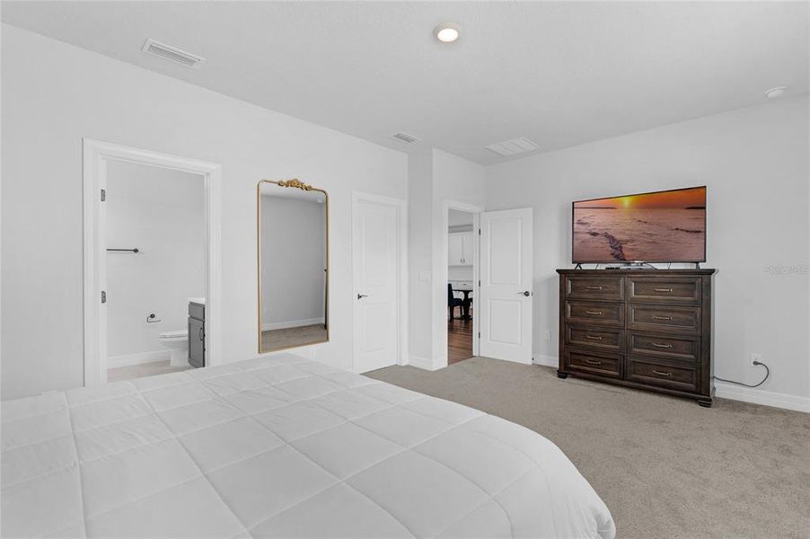 Spacious, unfurnished interior of a new home in , St. Augustine (Image 20). Spacious, unfurnished interior of a new home in , St. Augustine (Image 20).