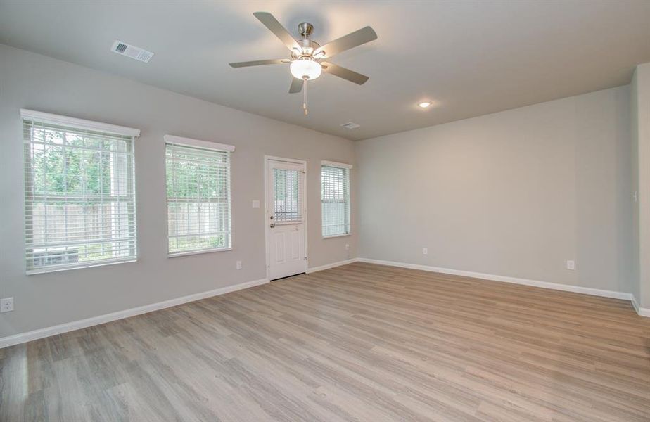 Spacious kitchen with tons of cabinets!