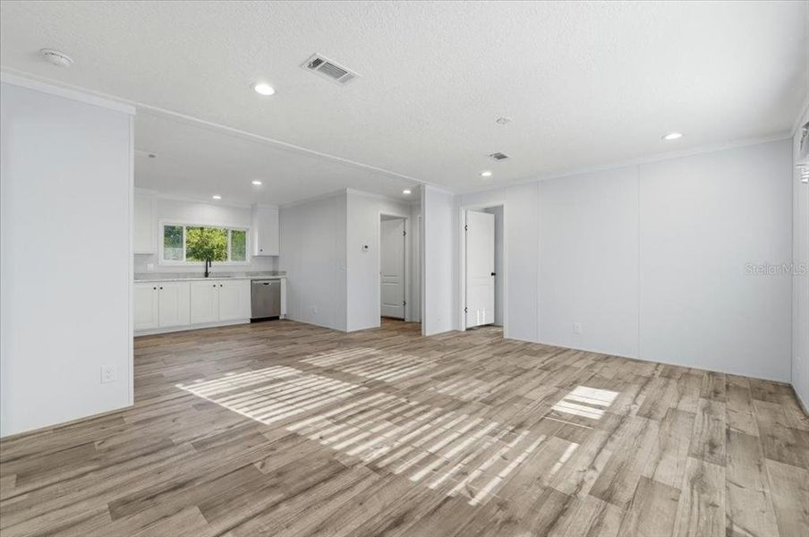 Spacious, unfurnished interior of a new home in , Port Richey (Image 27).