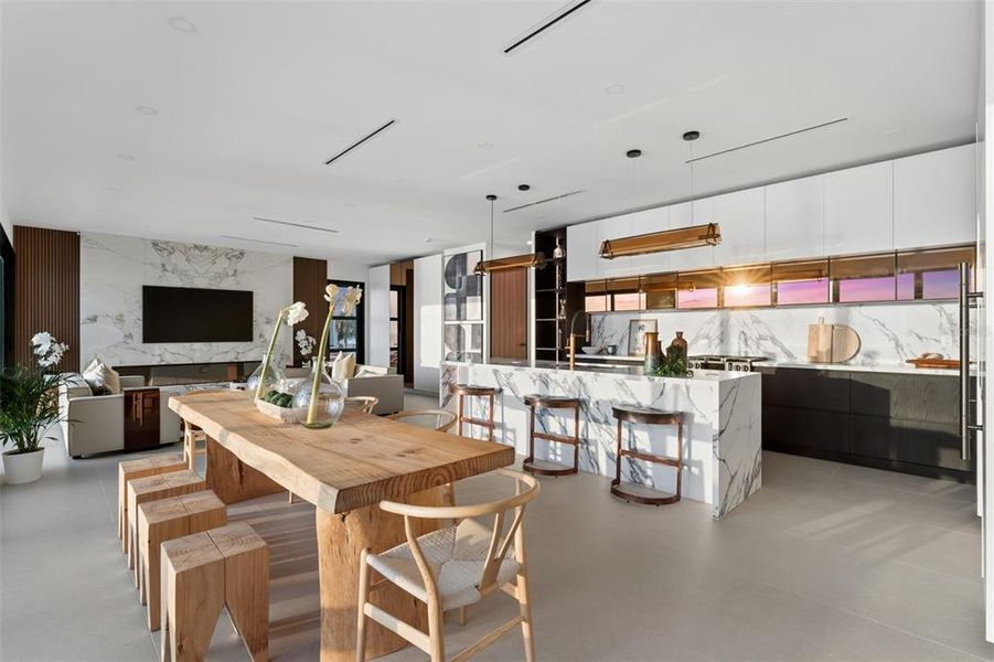 Image 92 of a home in .