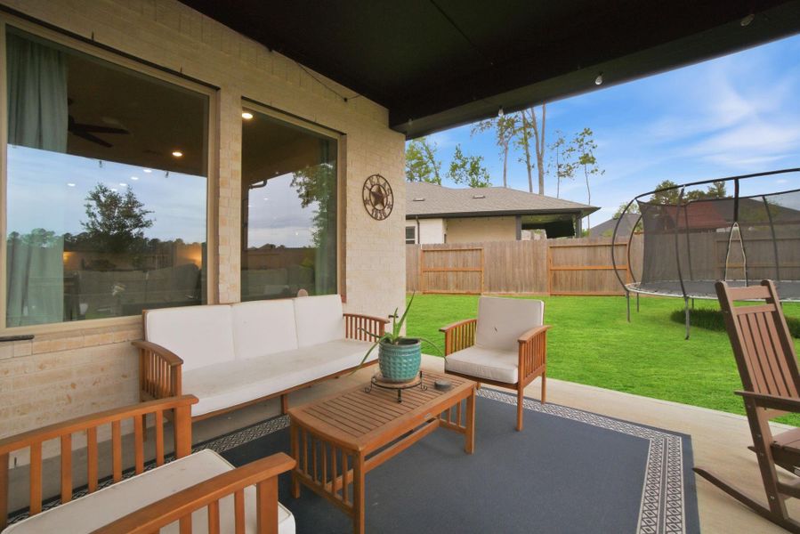 Exterior details and patio area of a home in , Willis (Image 24).