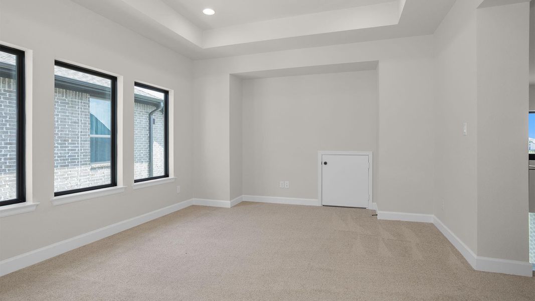 Spacious, unfurnished interior of a new home in Elyson, Katy (Image 10).
