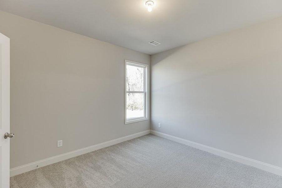 Spacious, unfurnished interior of a new home in , Gainesville (Image 42).