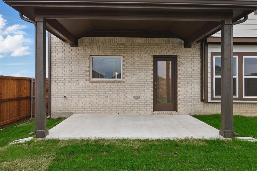 Exterior details and patio area of a home in Westridge, McKinney (Image 20).